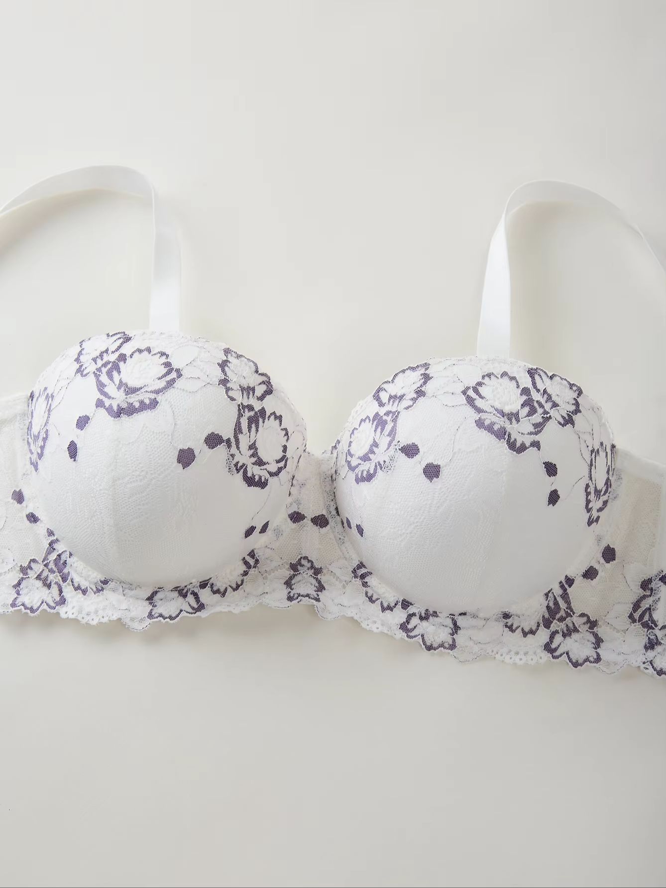 Sujetador de encaje y bordado  - Underwire Bra Padded reseña y precio